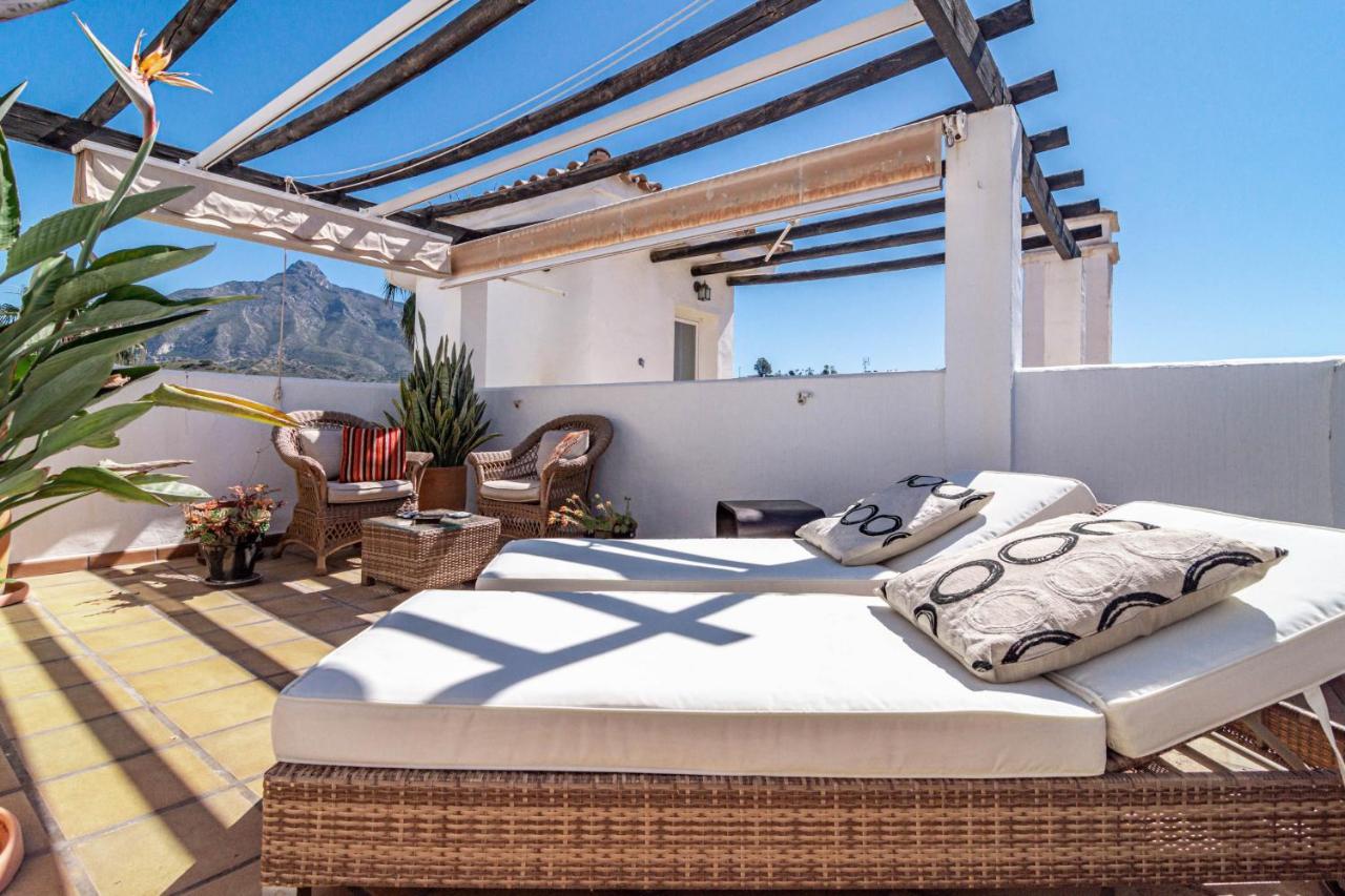 Apartment Spectacular 2 Bedroom Penthouse In Location In Nueva Andalucia *