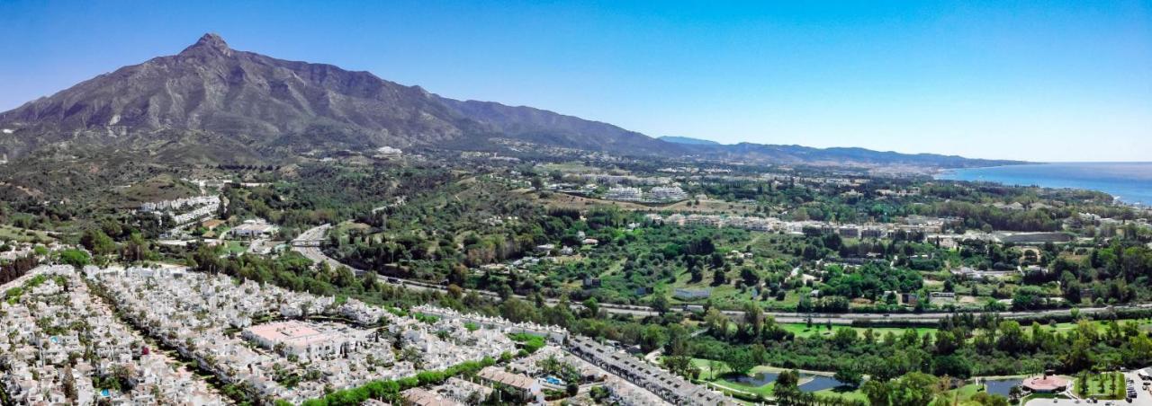 Spectacular 2 Bedroom Penthouse In Location In Nueva Andalucia Apartment Marbella