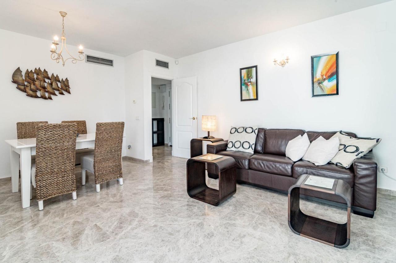 Apartment Spectacular 2 Bedroom Penthouse In Location In Nueva Andalucia