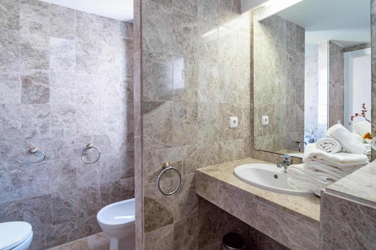 Spectacular 2 Bedroom Penthouse In Location In Nueva Andalucia Apartment Marbella